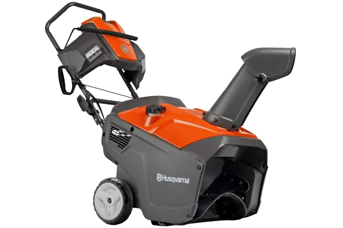 Снегоуборщик HUSQVARNA ST 151